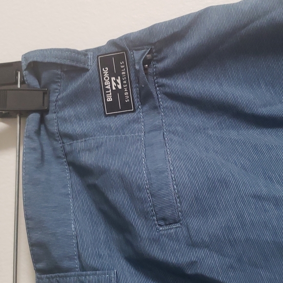 Billabong Submersible Shorts - Picture 3 of 10